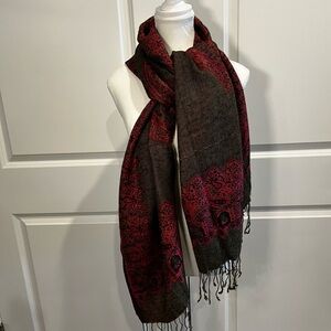 EUC PASHMINA/SILK Scarf in Green & Pink Brocade - 27” x 68”